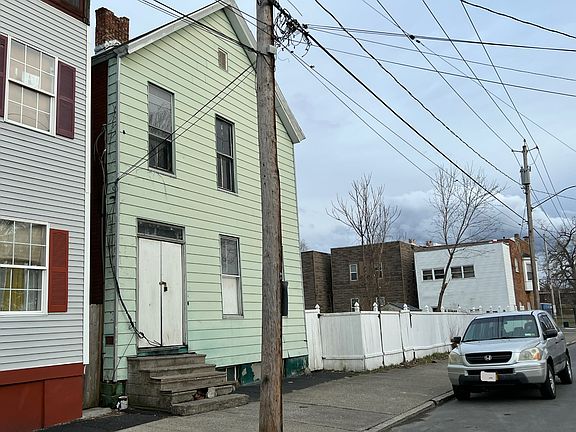 3rd image of 3010 7th Ave