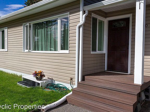2nd image of 2740 Kuskokwim Ave