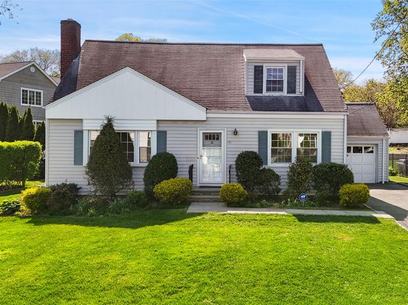 3 Hanfling Road, Scarsdale, NY 10583
