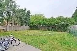 7887 Dufferin St — Photo 19