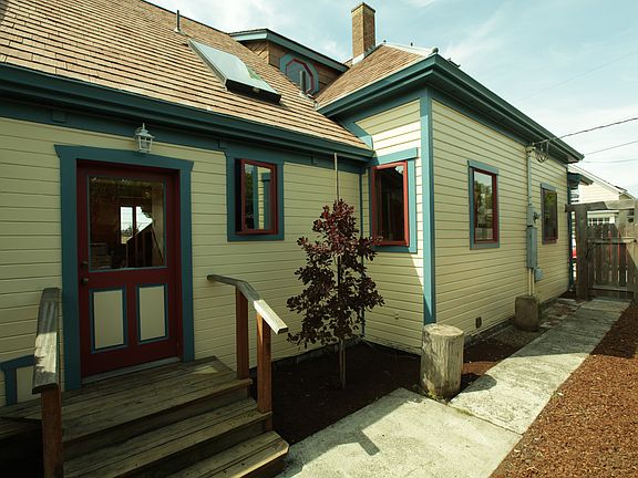 kitchen entry