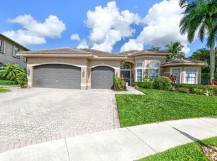 19211 N Creekshore Ct, Boca Raton, FL 33498