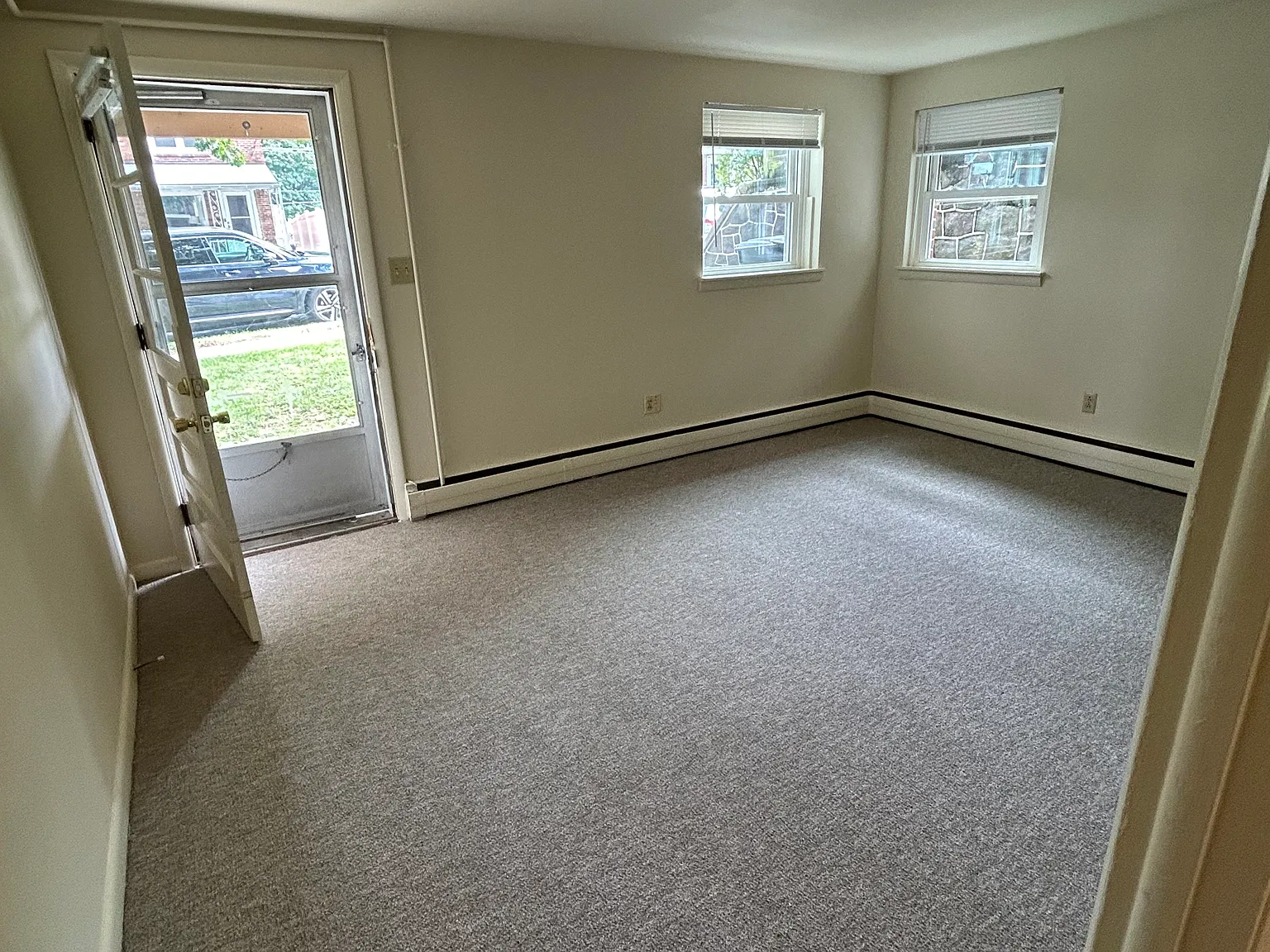 Studio, $850 — Photo 4