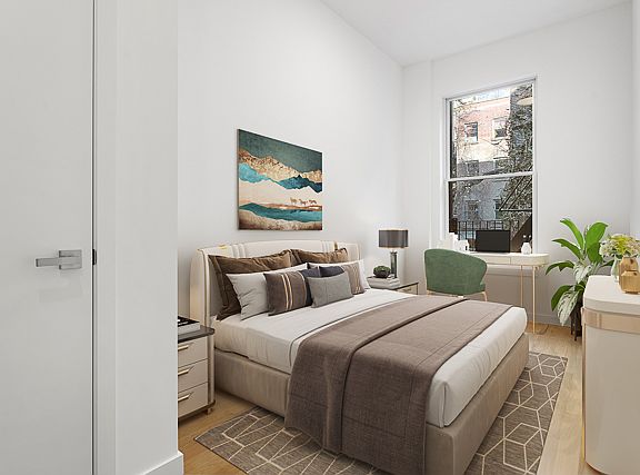 3rd image of 301 E 10th St APT 5