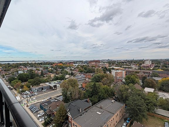 3rd image of 101 John St S #1212