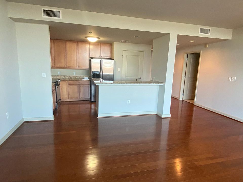 1st image of 105 Christina Landing Dr APT 801