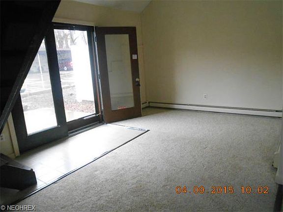 3rd image of 2037 Wolosyn Cir #A6