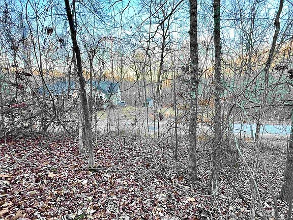 4th image of 9-10 Woodrun Dr