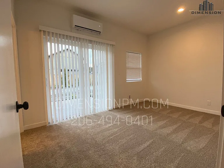 2025 M St NE — Photo 17