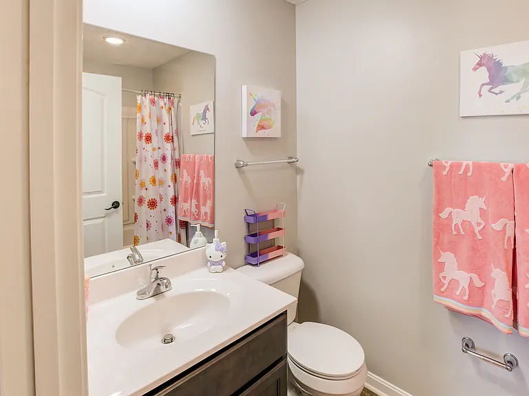 Shelby Oaks Apartments — Photo 12