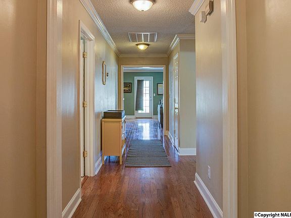 5th image of 5021 Blakemore Dr SE