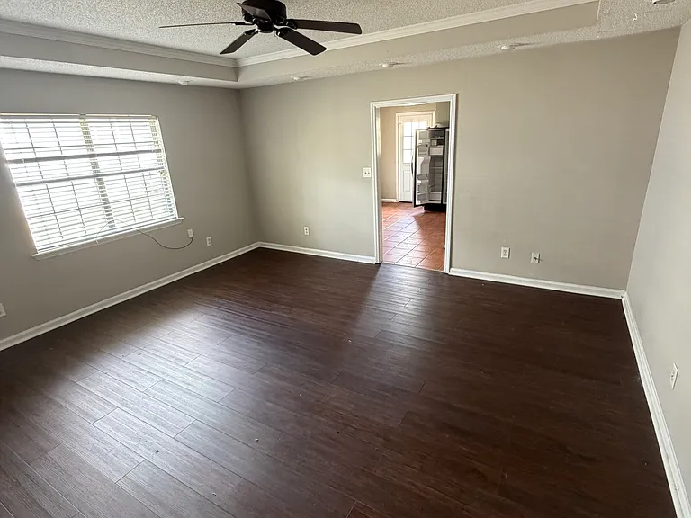 4217 Abingdon Ct — Photo 3