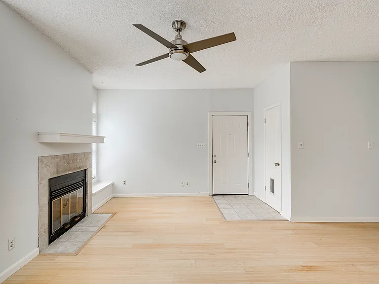 5304 Indio Cv #A — Photo 22