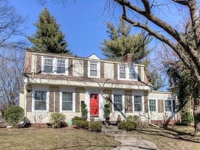 436 Huntington Rd, Kansas City, MO, 64113