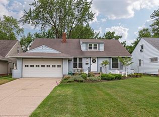 5246 E Farnhurst Rd, Lyndhurst, OH 44124