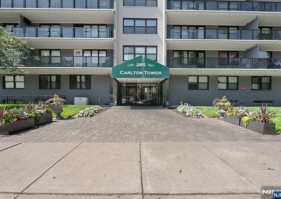 1st image of 285 Aycrigg Avenue #15C