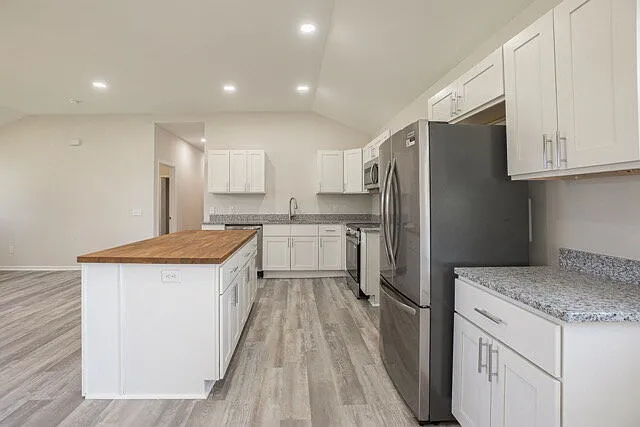 5075 Seymour Rd — Photo 13
