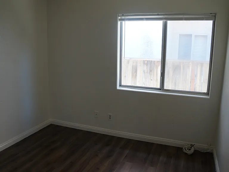 10235 Corkwood Ct — Photo 13
