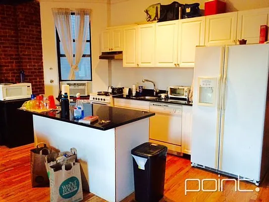 Rented by Point NYC | media 17