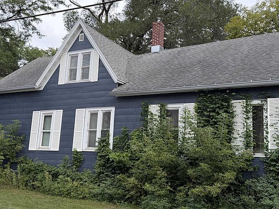 4th image of 843 Dousman St