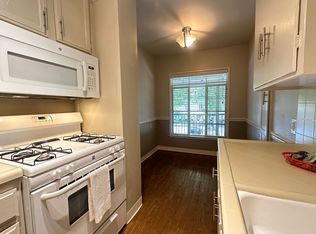 Siesta Crestwood, Sacramento, CA 95811