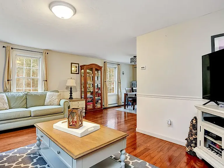 45 Scheffler Dr — Photo 14