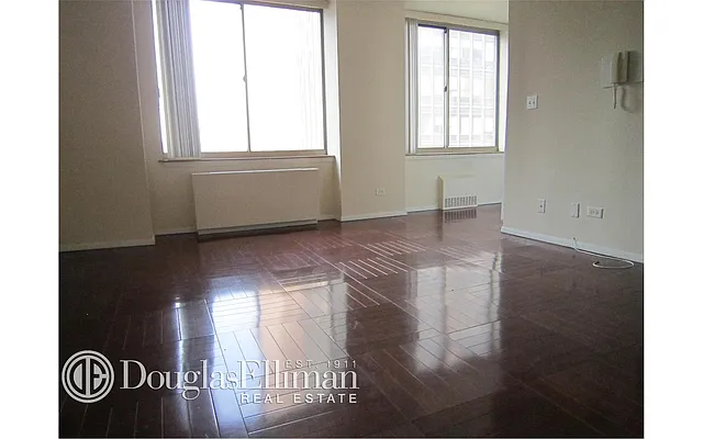 Rented by Douglas Elliman | media 8