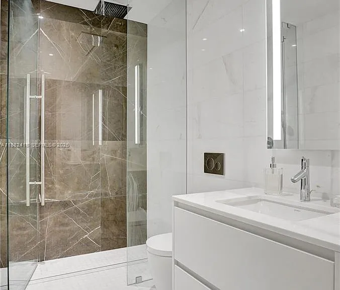 300 Biscayne Blvd #2305W — Photo 50