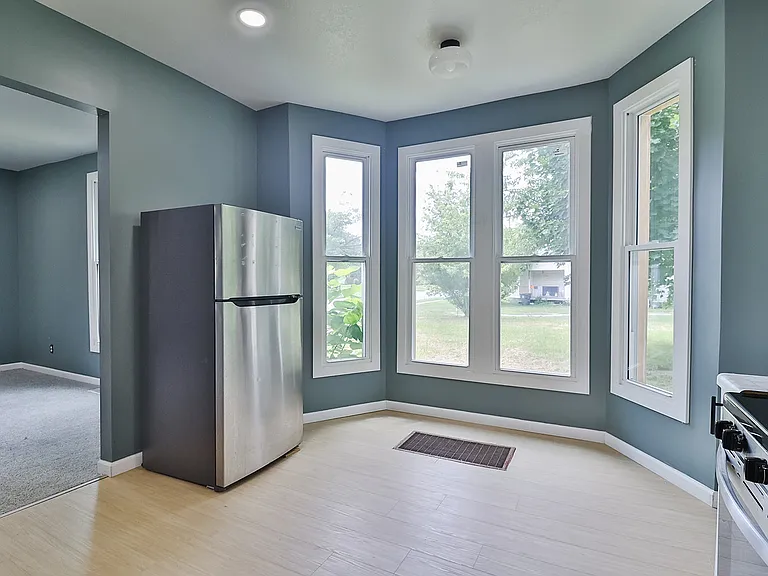 412 W Kibby St — Photo 28