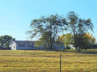 5636 SE Perrin Rd, Lathrop, MO 64465