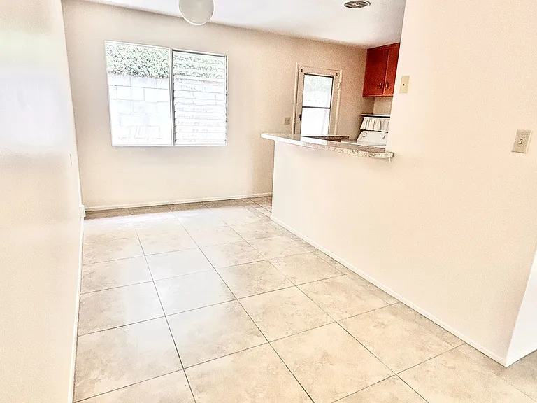 236 Avenida Santa Barbara — Photo 4