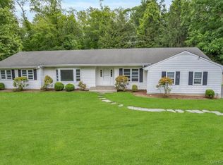 6 Birch Grove Dr, Armonk, NY 10504