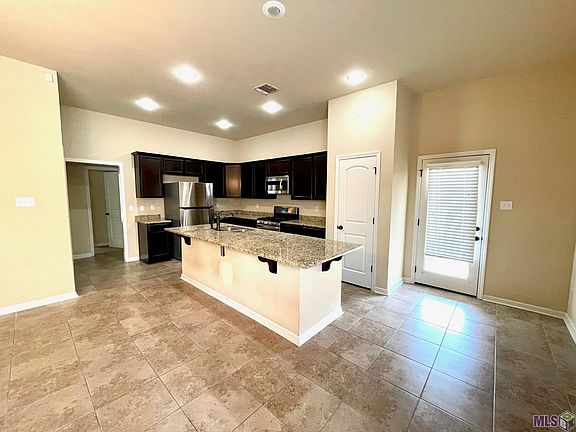 5th image of 17065 Barque Dr