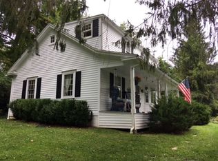 33 Orchard St, Lakeville, CT 06039