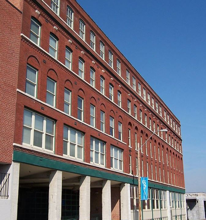 1st image of 200 Walnut St APT 515