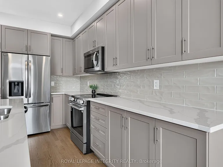 1132 Spoor St — Photo 9