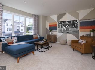 62 Becker Dr #28, Chalfont, PA 18914