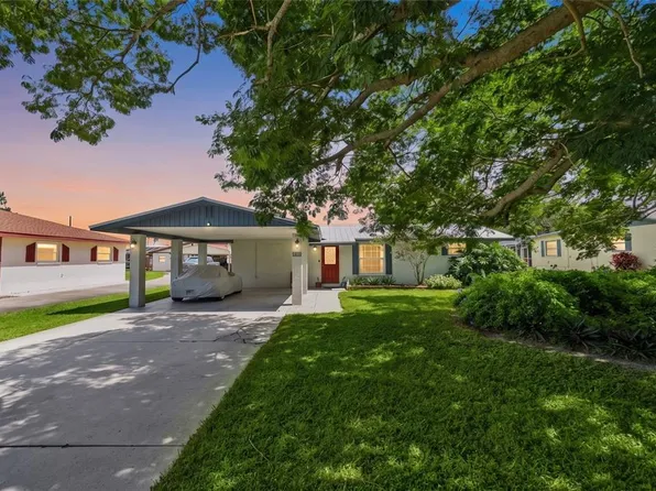 142 2ND AVENUE, NOKOMIS, FL 34275