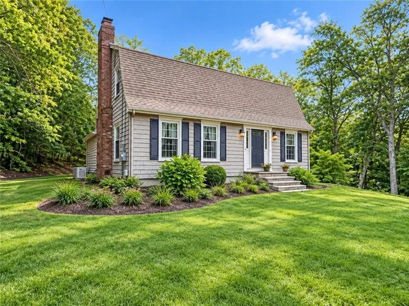132 Sheffield Hill Rd, Exeter, RI 02822