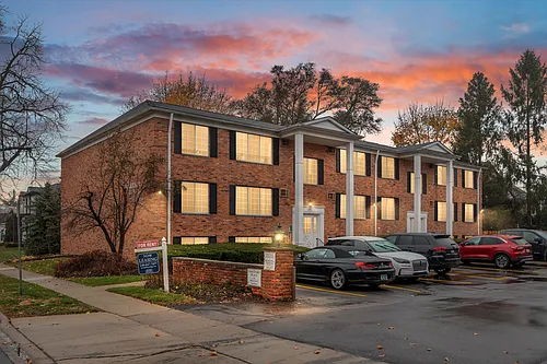Hartford Place Apartments Photo 1