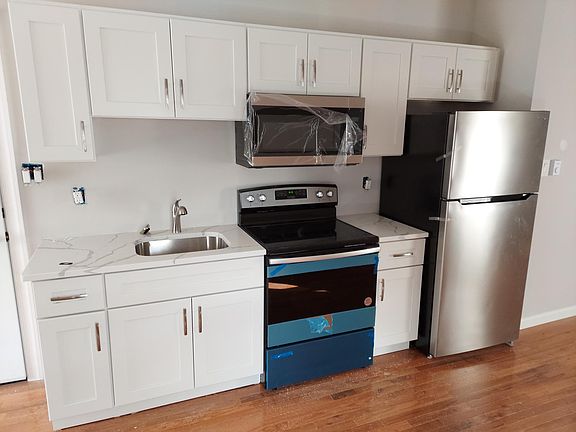 3rd image of 5028 Greene St Floor 3