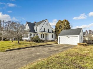 6290 Main St, Trumbull, CT 06611