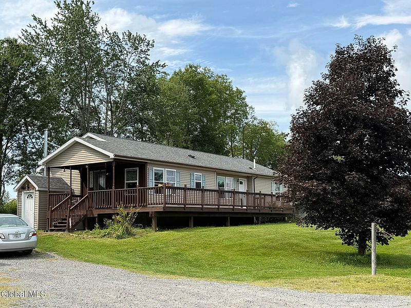 2nd image of 2802 County Highway 107