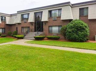 1 Hallmark Gdns APT 5, Burlington, MA 01803