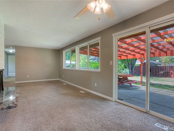 3rd image of 9815 Wildwood Ave SW