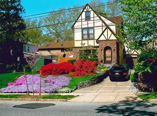 3374 Utopia Pkwy, Flushing, NY