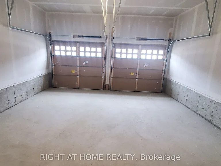10 Northern Breeze Cres — Photo 23
