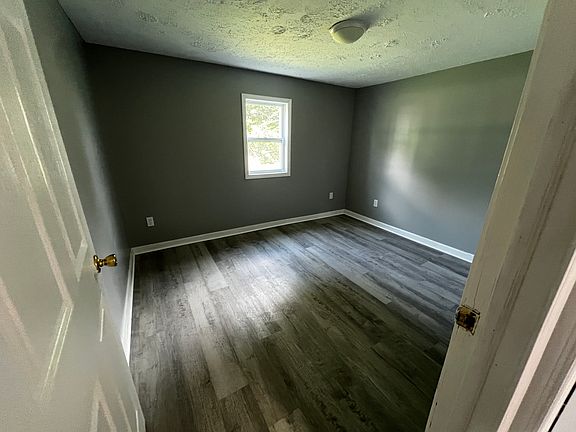 5th image of 2444 Ome Ave