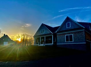 70A N Menantic Rd, Shelter Island, NY 11964