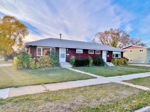 2001-2003 4th St NW, Minot, ND 58703